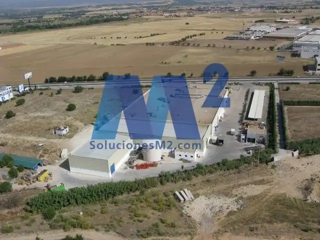 Nau industrial en venda a Polígono El Nogal - Malatones - Río de Janeiro
