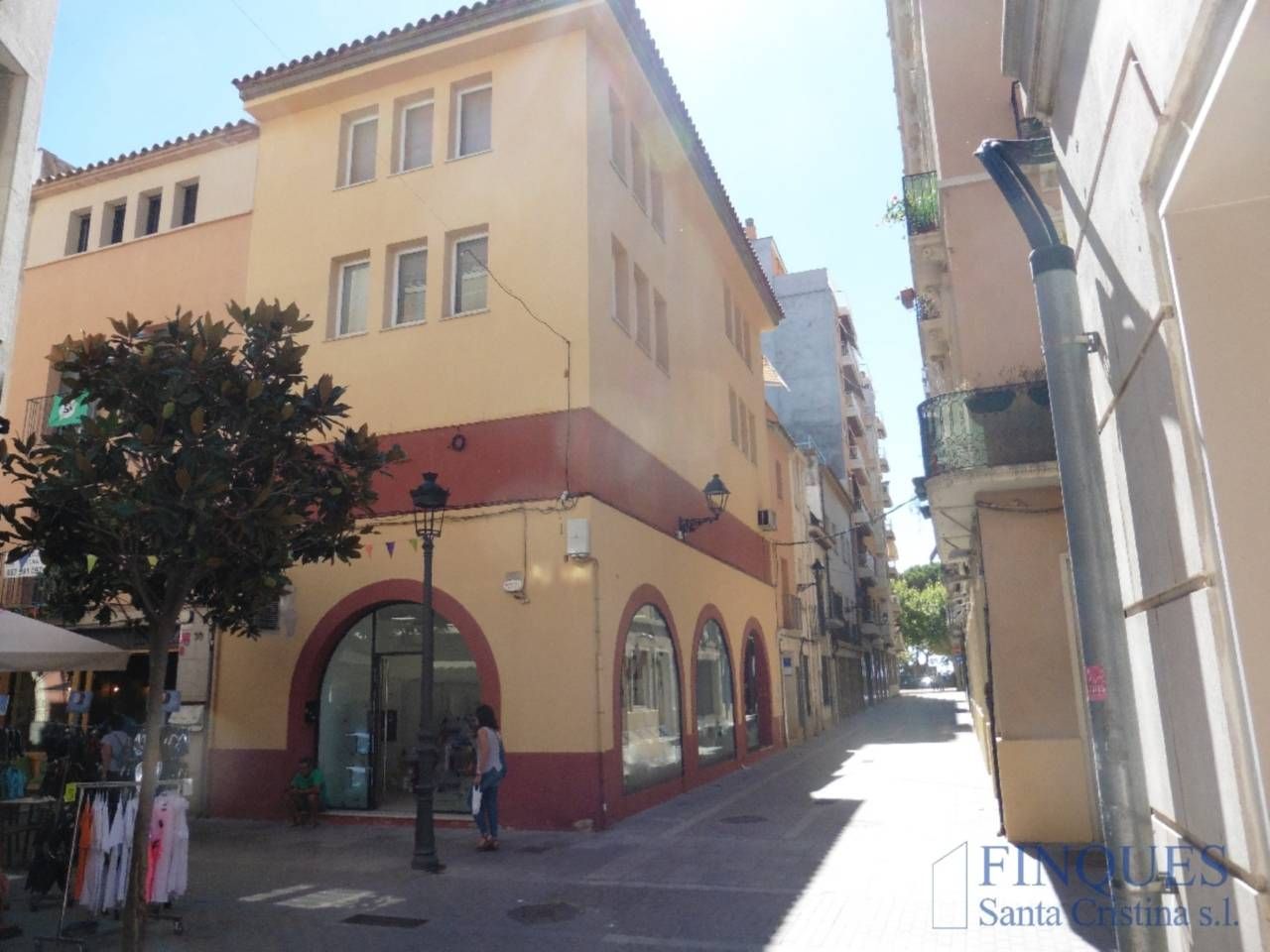 Vista exterior de Edifici en venda en Sant Feliu de Guíxols