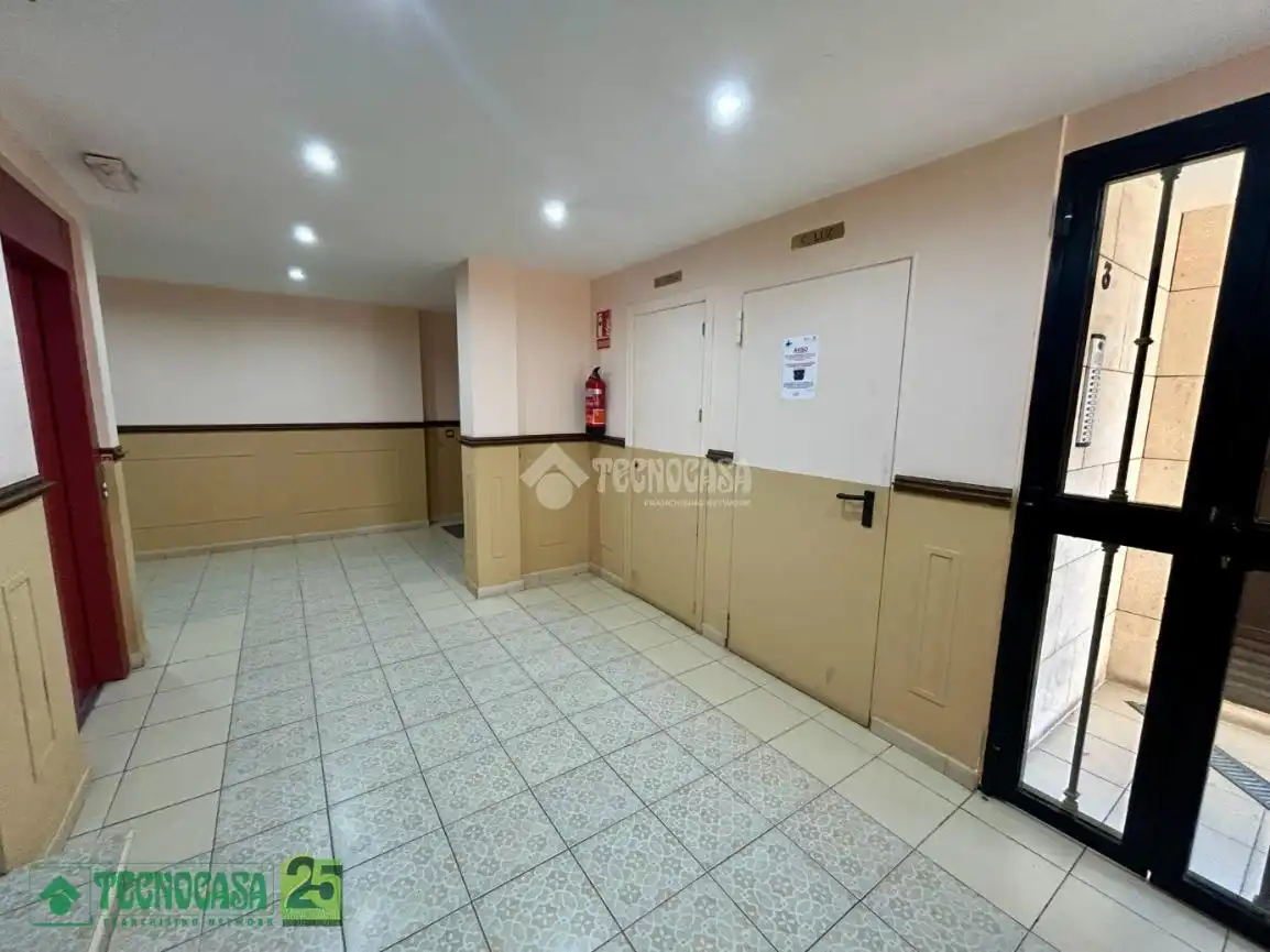 Wohnung zum Verkauf in Ocaña mit Heizung und Alarm