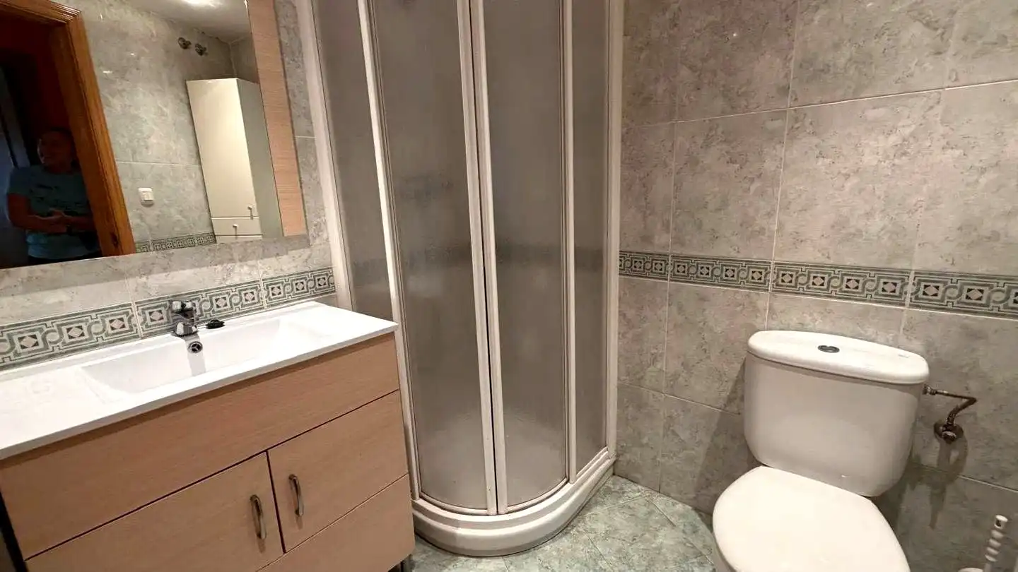 Bathroom of Flat for sale in Fuenmayor, La Rioja