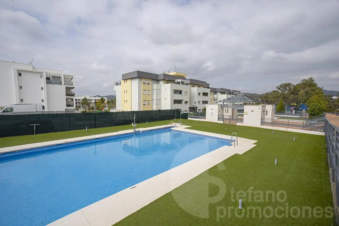 Swimming pool of Ground floor for sale in Málaga  with Air Conditioner, Private garden and Parquet flooring