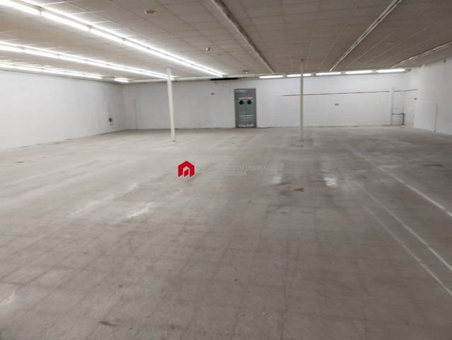 Local comercial en Alquiler en Calle BRUCH en L'Ametlla de Mar pueblo