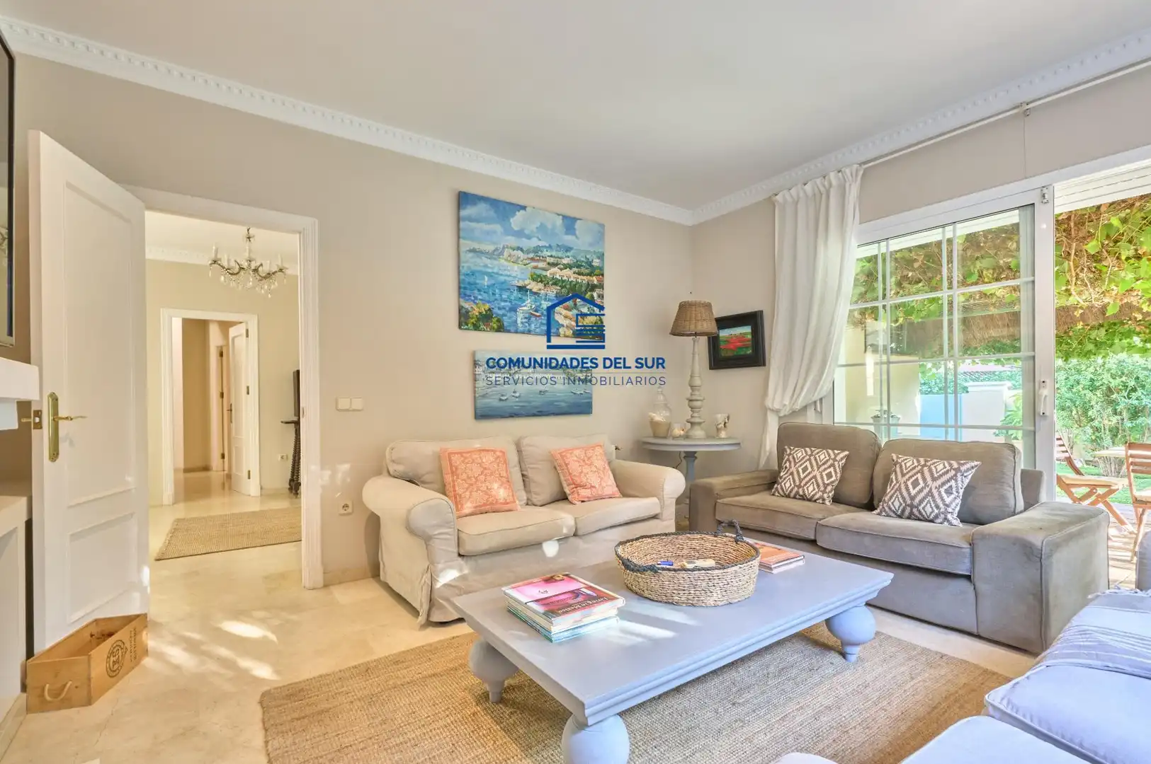 Sala d'estar de Casa o xalet en venda en El Puerto de Santa María amb Aire condicionat, Jardí privat i Terrassa