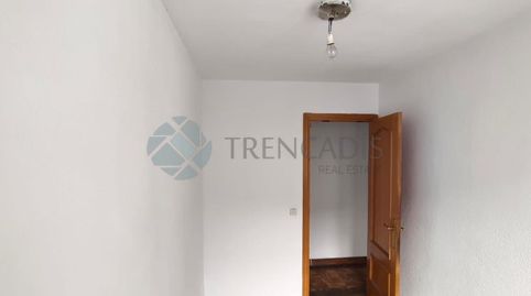 Piso de 3 dormitorios con terraza !  Bien ubicado !Vivienda de 71 m la venta en el barrio de San Fermín, Madrid.La vivienda está d, imatge 5