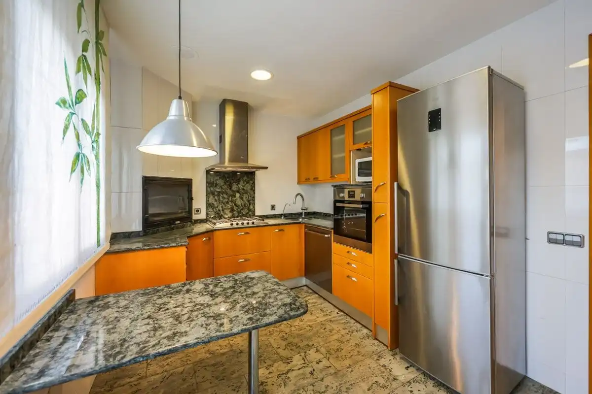 Kitchen of Houses for sale in Sabadell  with Air Conditioner, Heating and Terrace
