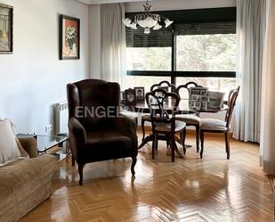 Living room of Apartment for sale in  Madrid Capital  with Air Conditioner, Heating and Private garden