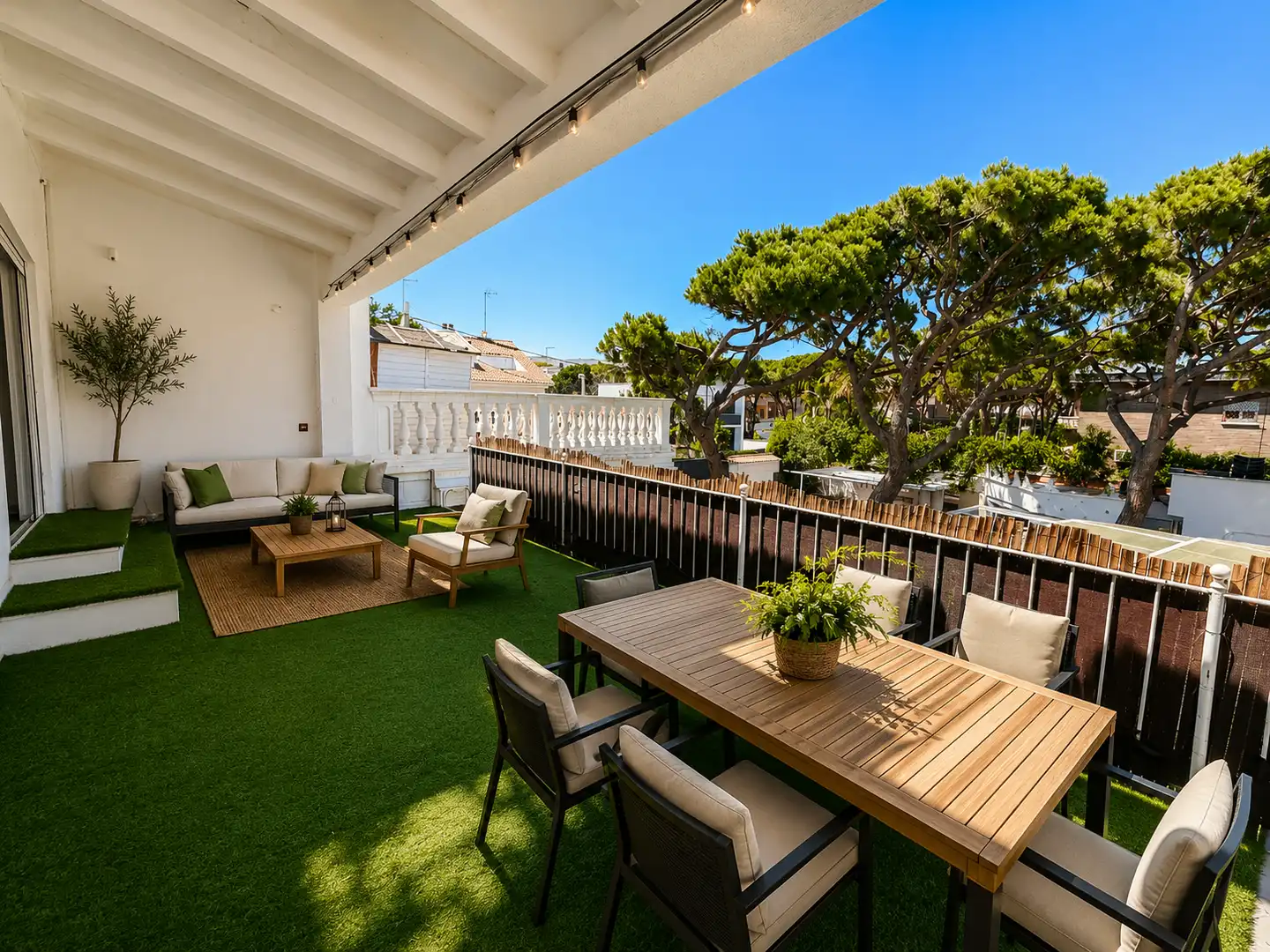 Terrace of Houses for rent in Castelldefels