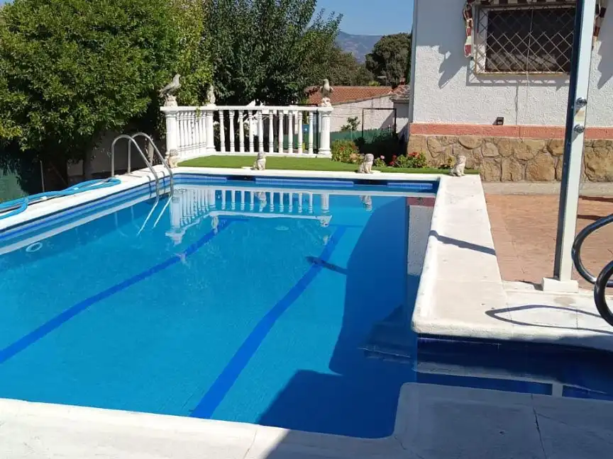 Piscina de Casa o xalet en venda en Cardiel de los Montes amb Aire condicionat, Terrassa i Piscina