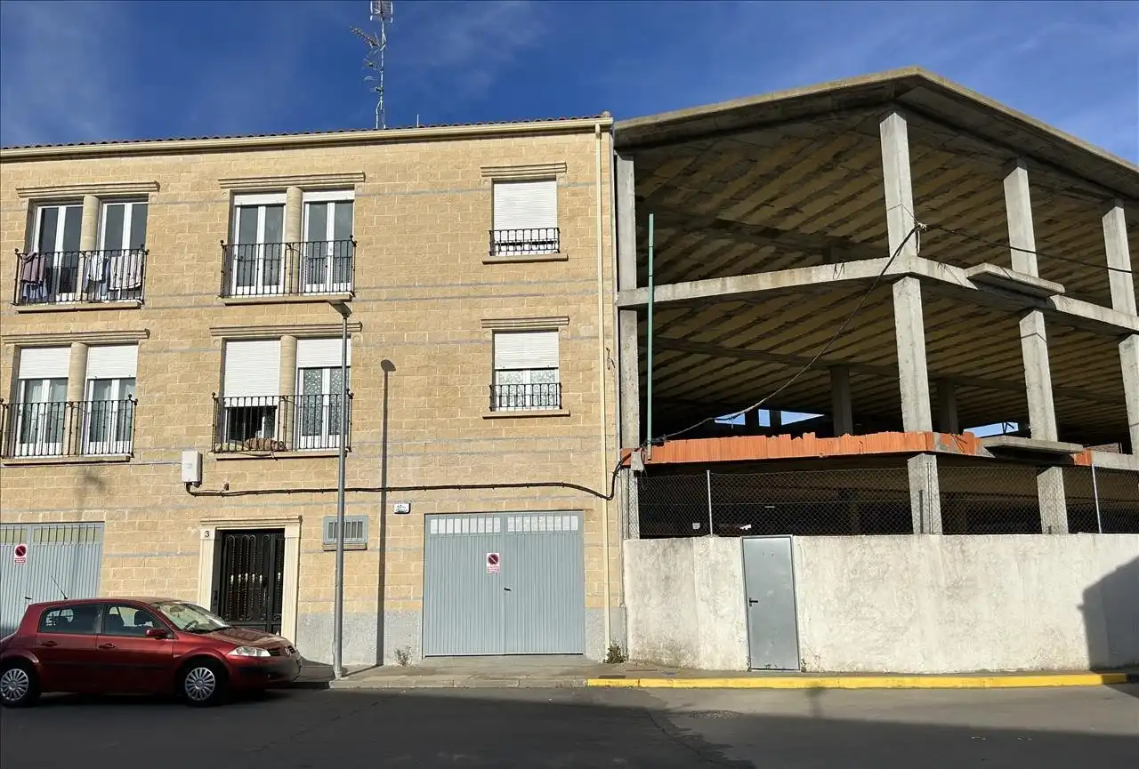 Exterior view of Detached homes for sale in Calvarrasa de Abajo