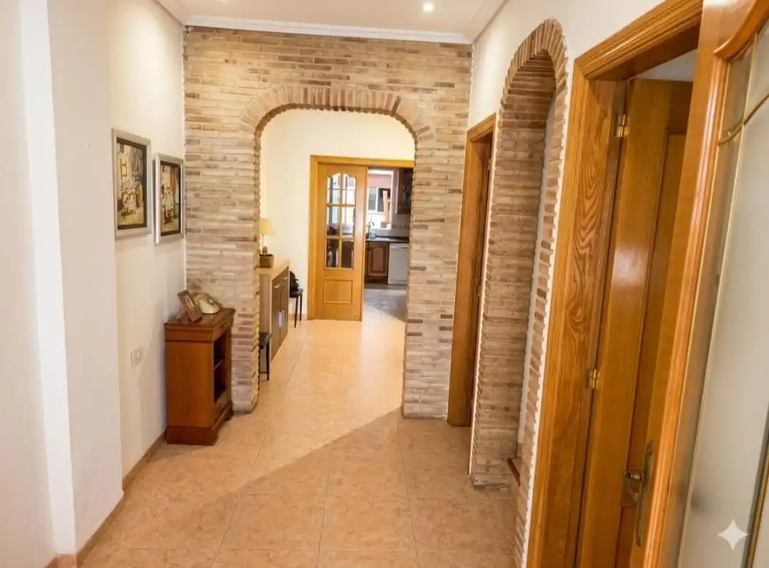 Casa amb terrassa en venda a Llombai, imagen 3