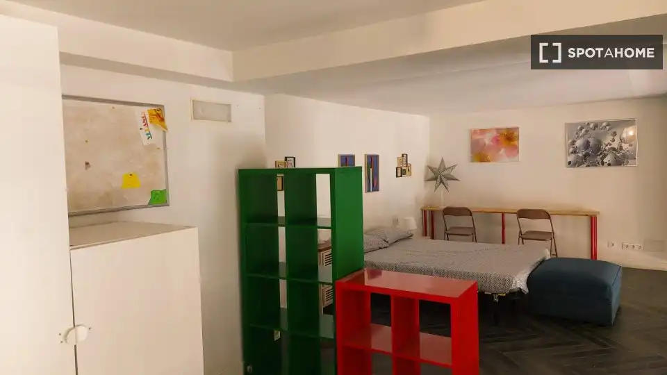 Flat for rent in Xirivella  with Air Conditioner, Heating and Furnished