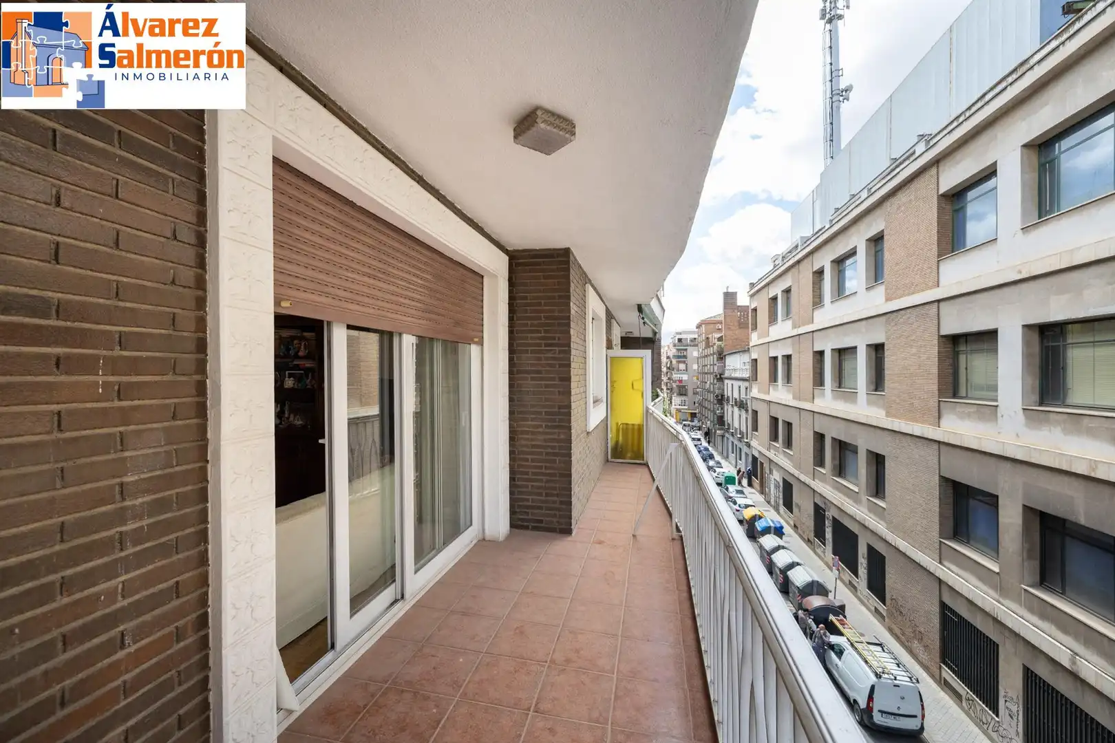 Vista exterior de Pis en venda en Granada amb Aire condicionat, Calefacció i Terrassa