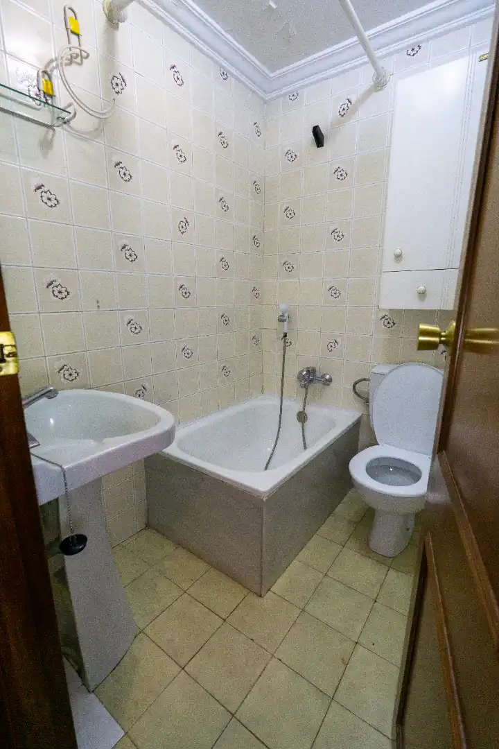 Baño de Piso en venta en Ibi con Calefacción, Terraza y Trastero