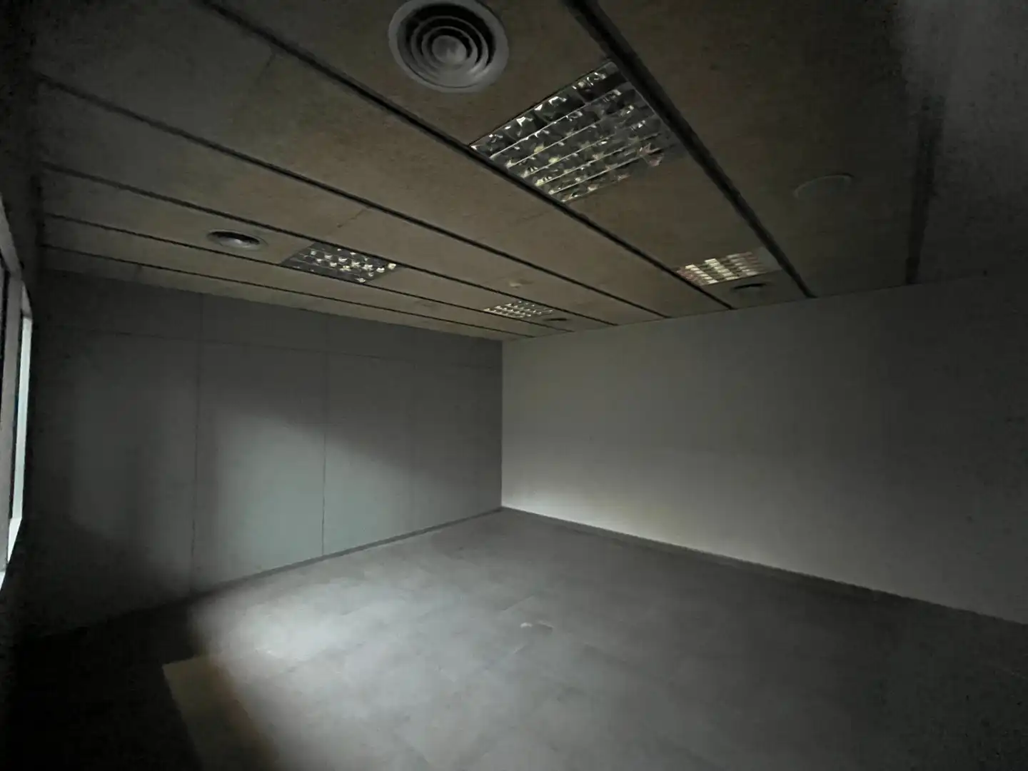 Nave industrial en venta en Riudellots de la Selva con Calefacción y Alarma