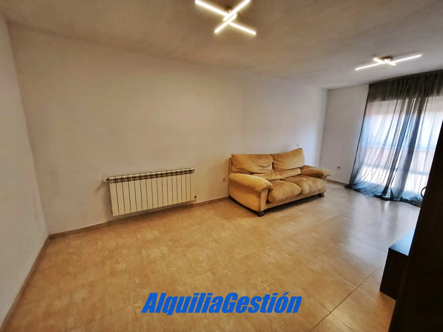 Apartamento de alquiler en Alovera con Calefacción