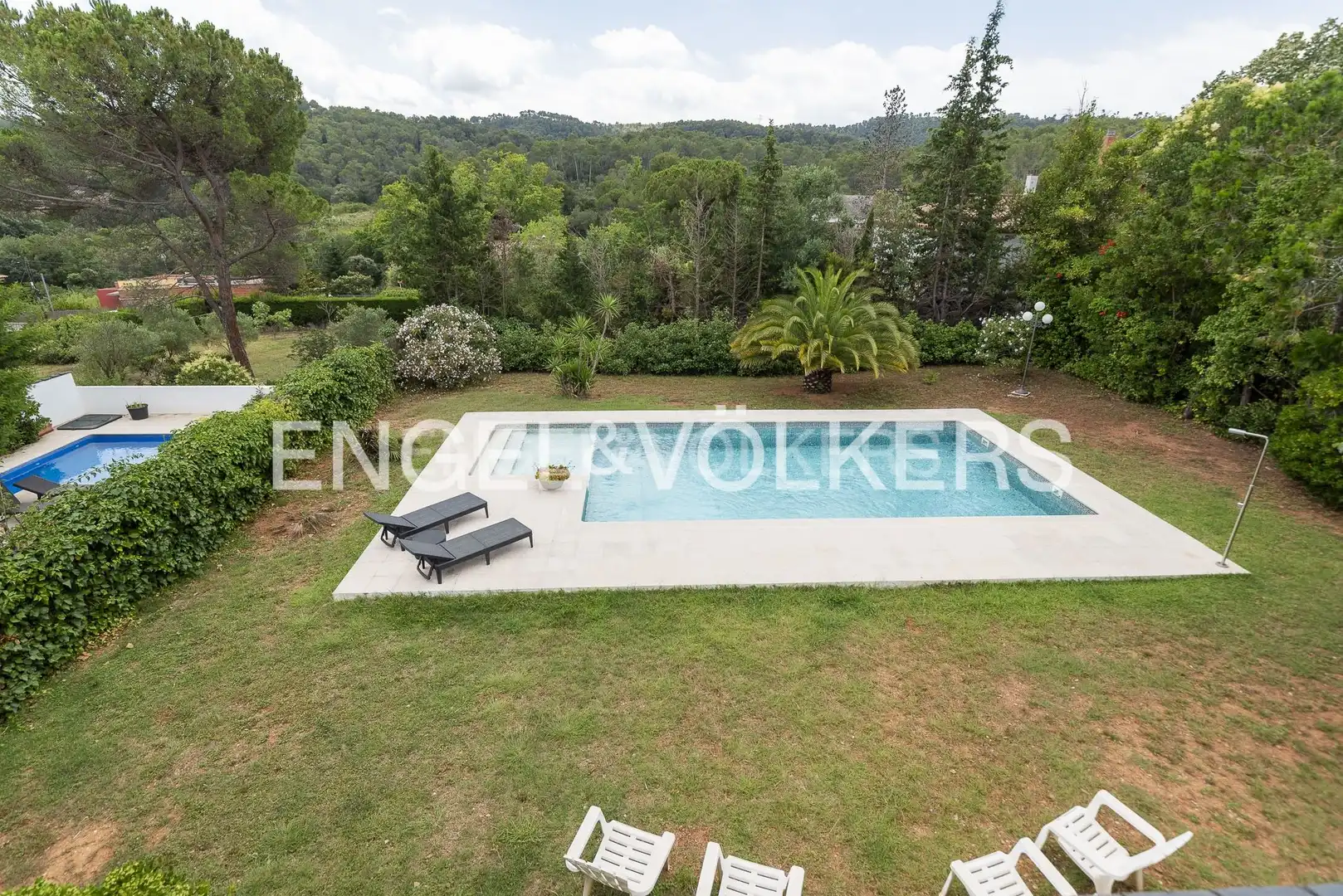 Piscina de Casa o chalet en venta en Sant Cugat del Vallès con Aire acondicionado, Calefacción y Jardín privado