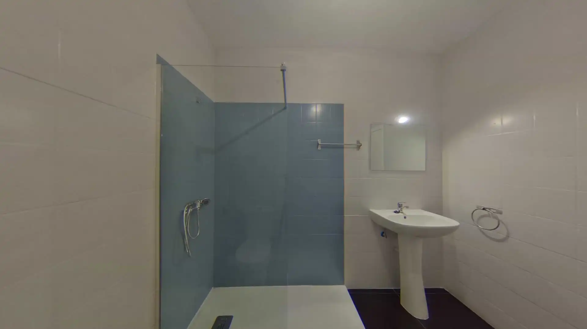 Badezimmer von Erdgeschoss zum Verkauf in Arona mit Schwimmbad