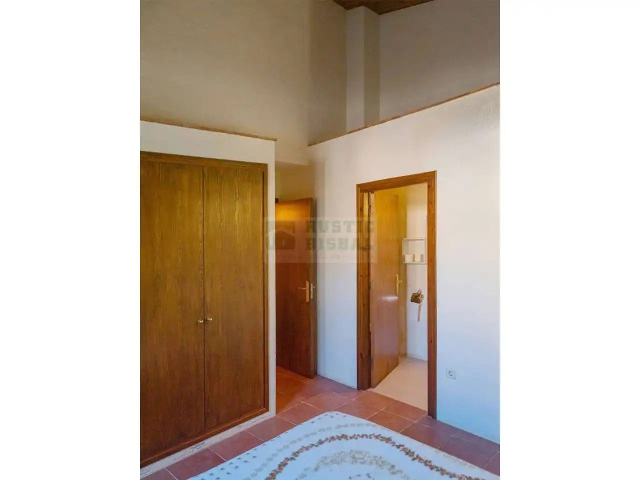 Habitación de Finca rústica en venta en Sant Miquel de Fluvià con Aire acondicionado, Calefacción y Terraza