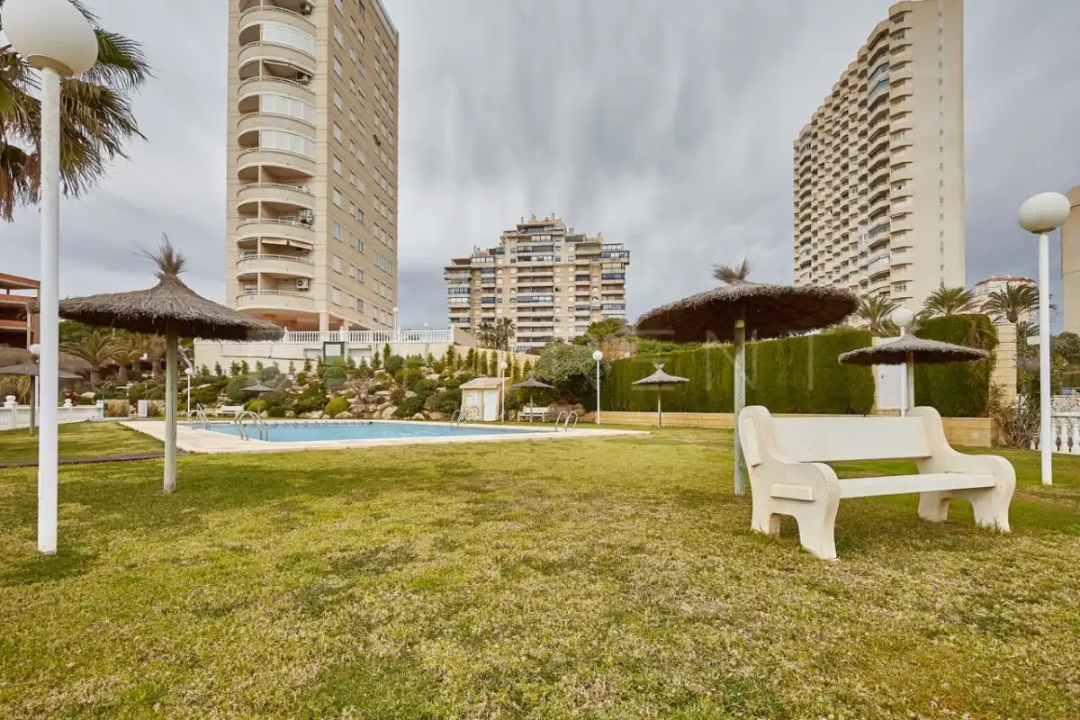 Exterior view of Apartments for rent in El Campello  with Air Conditioner, Heating and Private garden