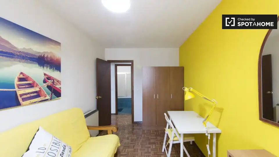 Bedroom of Flat for rent in Alcalá de Henares  with Air Conditioner, Heating and Furnished