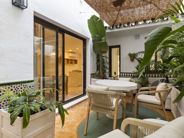 Appartement compact avec ascenseur à vendre à Estepona Pueblo
