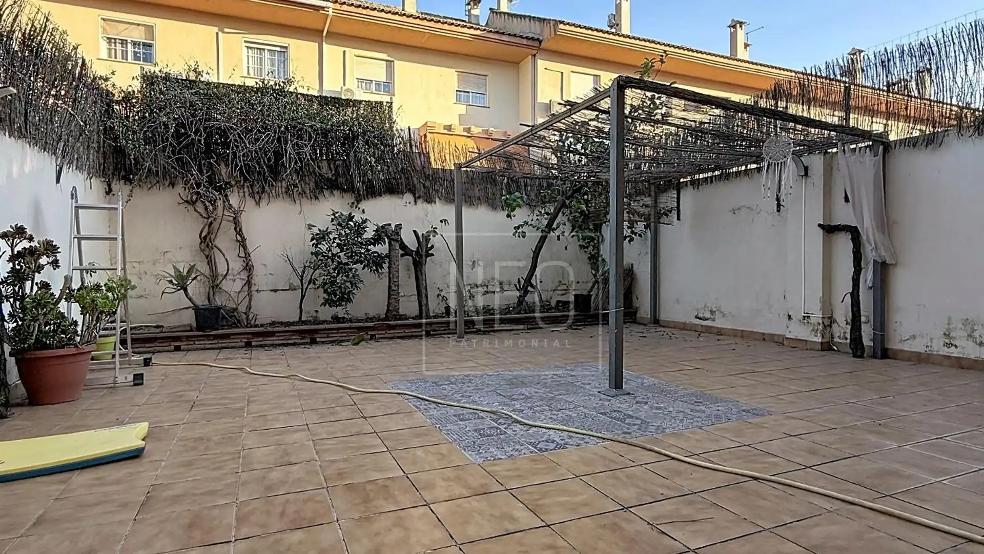 Jardín de Casa adosada en venta en Ogíjares con Aire acondicionado, Trastero y Balcón