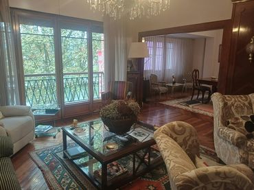 Wohnung mit Balkon zum Verkauf in Campo de Volantín Pasealekua