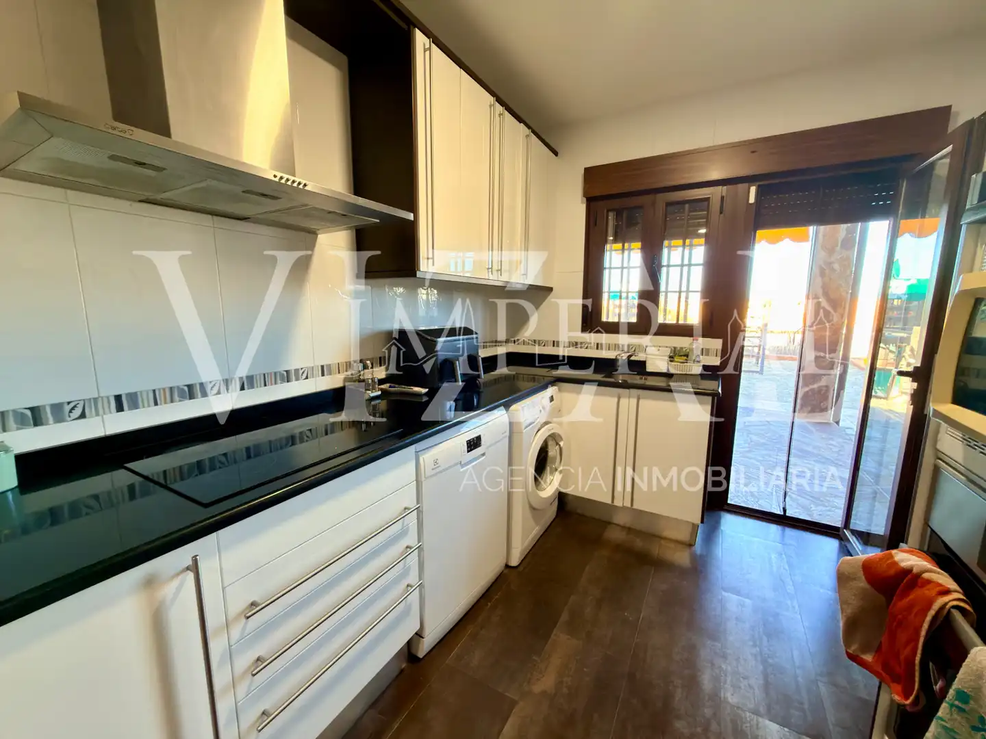 Küche von Haus oder Chalet zum Verkauf in El Viso de San Juan mit Klimaanlage, Heizung und Privatgarten