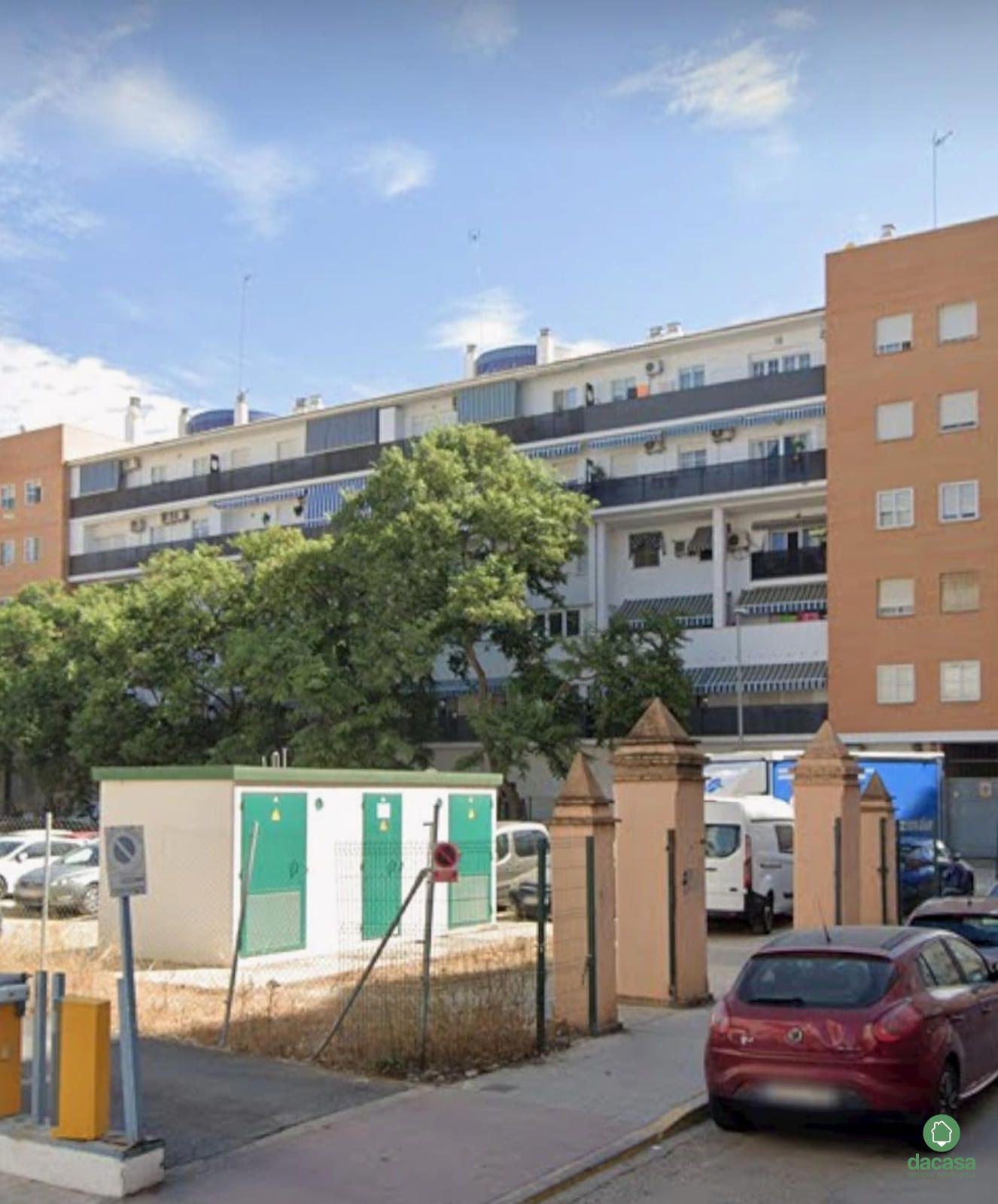 Vista exterior de Piso en venta en  Huelva Capital con Terraza, Piscina y Amueblado