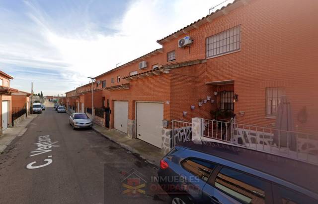 Casa-chalet en Venta en  Ventana en Santa Olalla