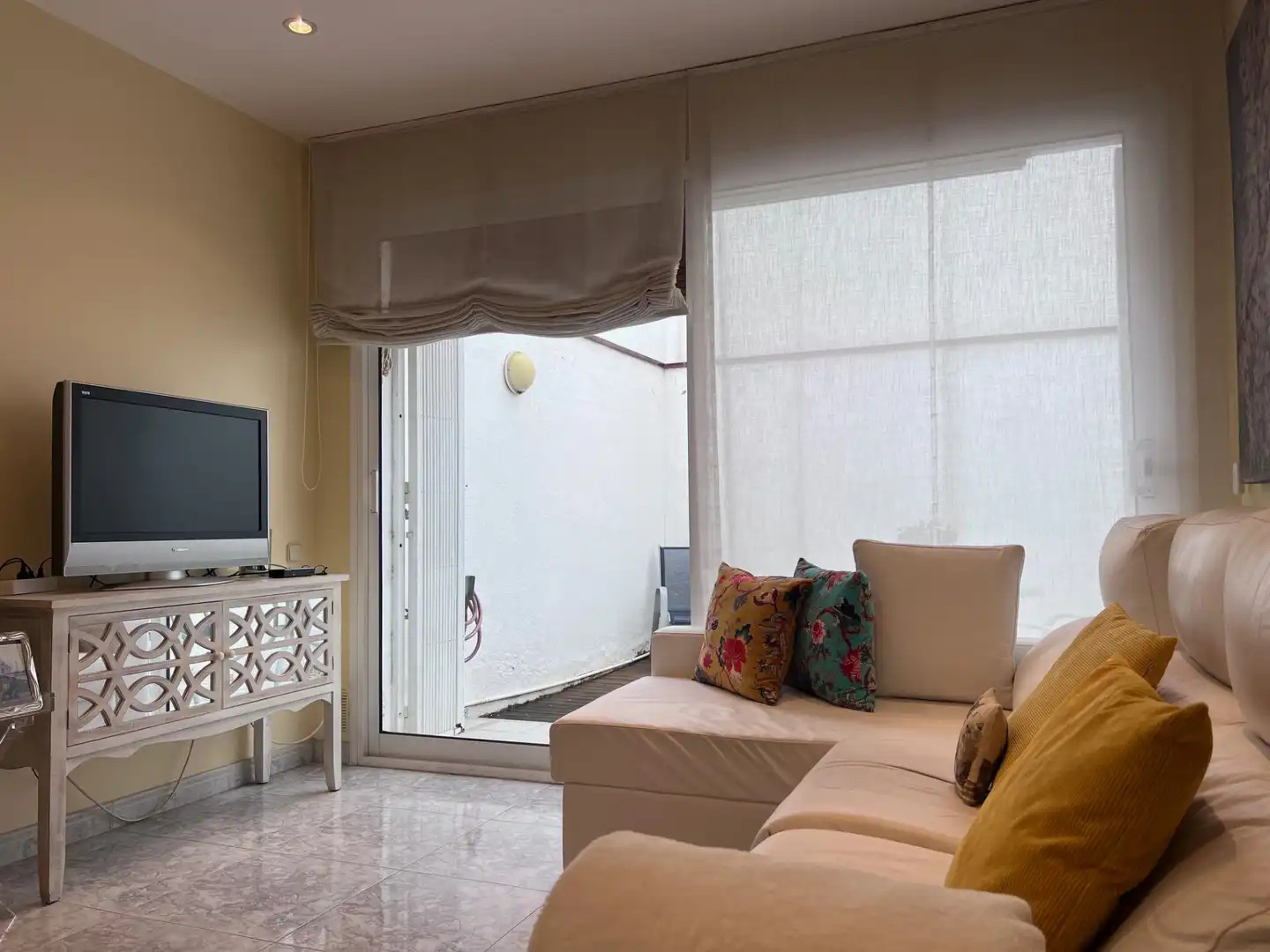 Sala de estar de Casa o chalet en venta en Badalona con Aire acondicionado, Calefacción y Terraza