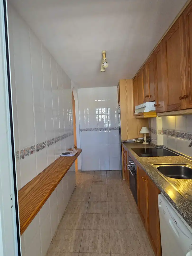 Cocina de Apartamento de alquiler en Santa Pola con Aire acondicionado, Terraza y Trastero