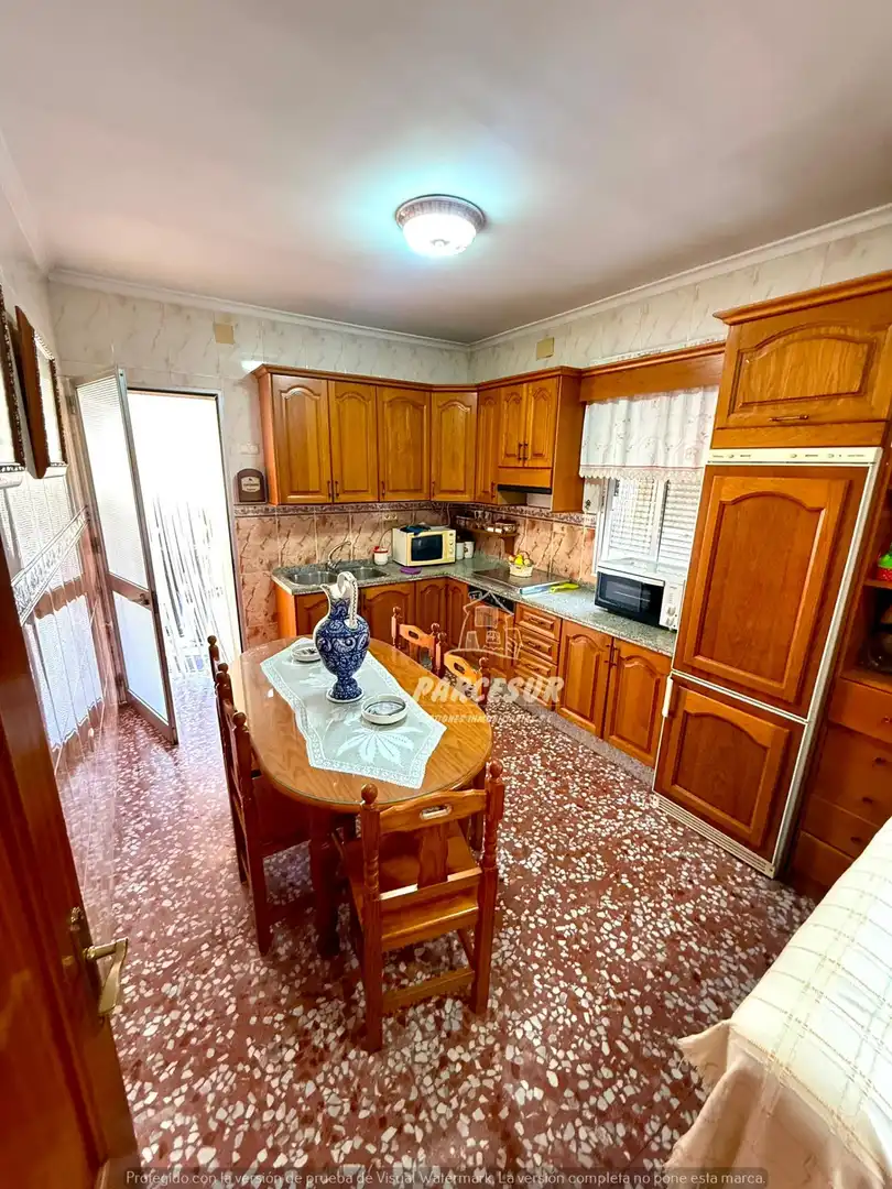 Küche von Haus oder Chalet zum Verkauf in Córdoba mit Klimaanlage, Privatgarten und Abstellraum