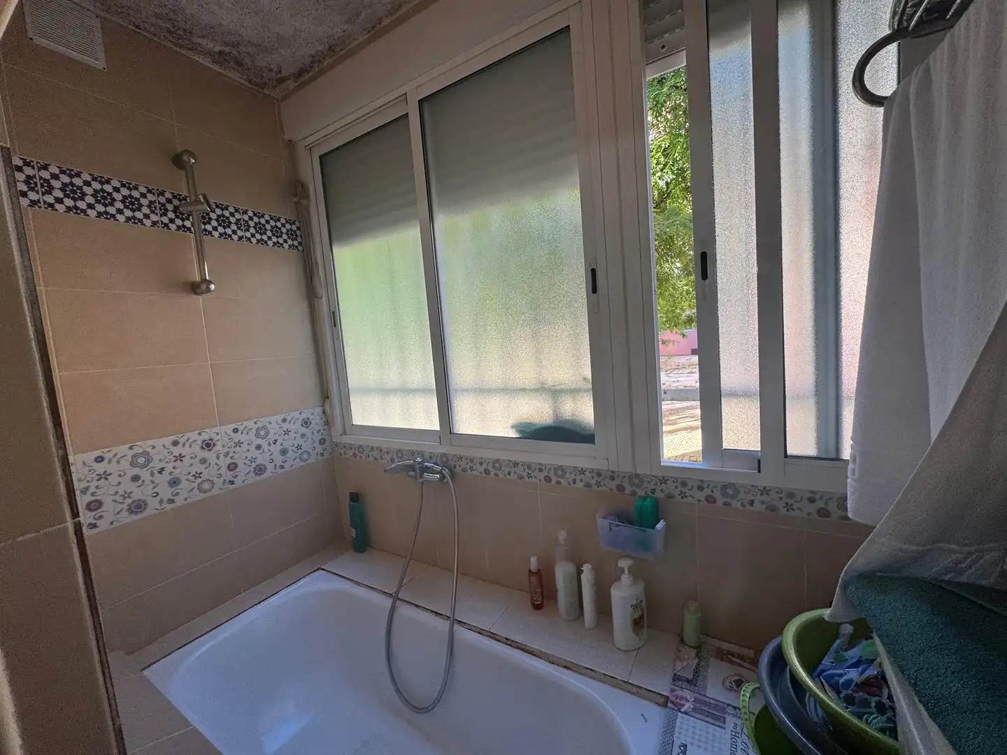 Bathroom of Flat for sale in Sevilla