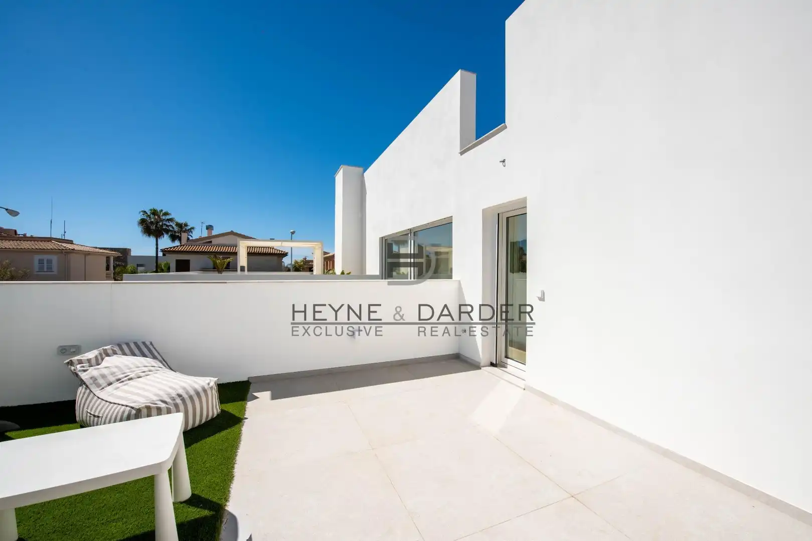 Vista exterior de Casa o xalet en venda en  Palma de Mallorca amb Aire condicionat, Calefacció i Jardí privat