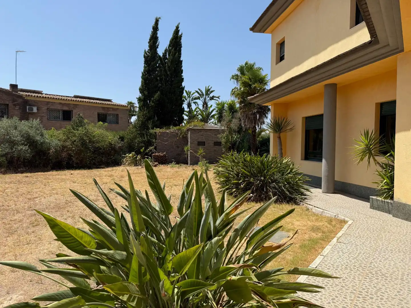 Jardín de Casa o chalet en venta en Gelves con Aire acondicionado, Jardín privado y Terraza
