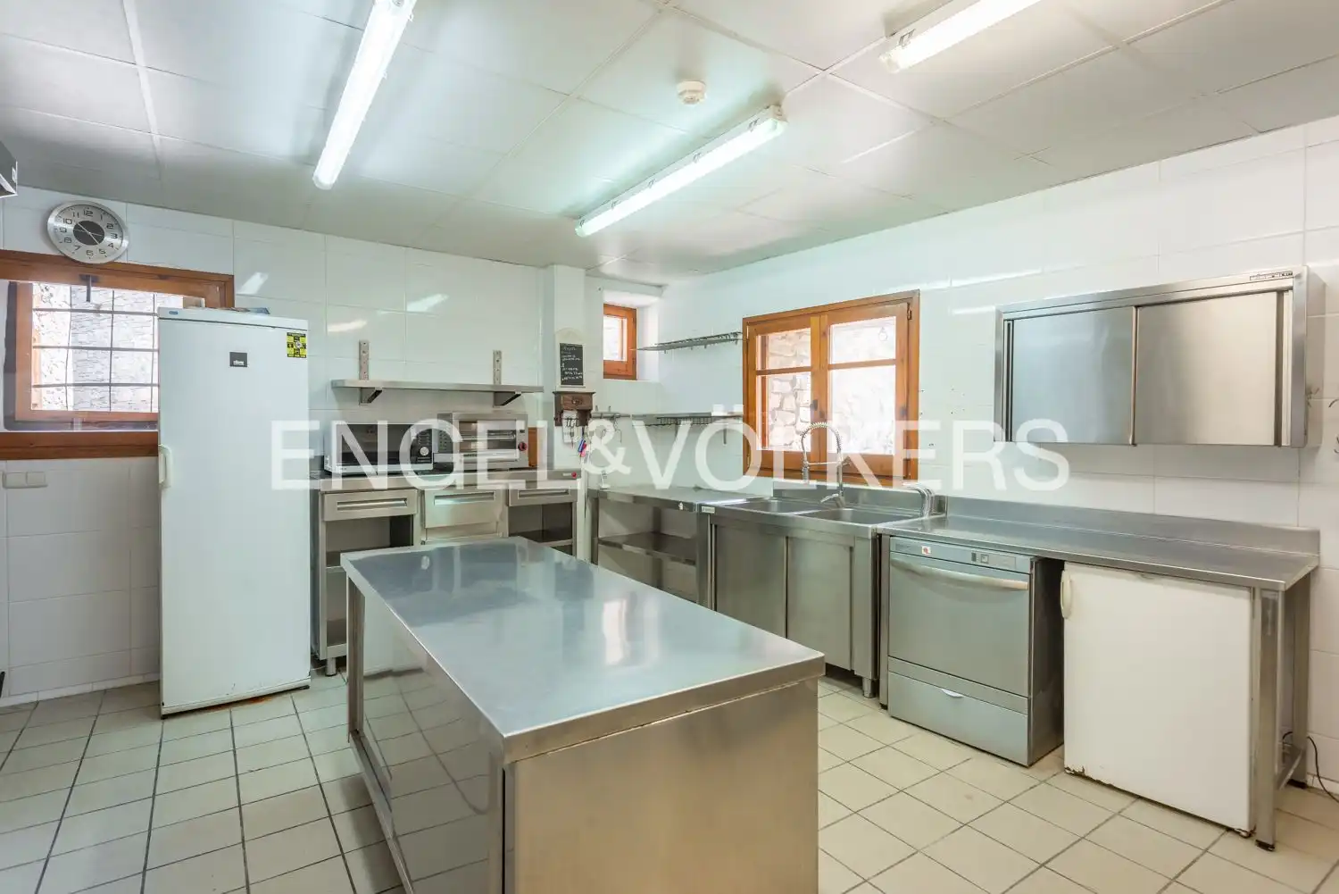 Cocina de Casa o chalet en venta en La Vall de Bianya con Calefacción, Jardín privado y Terraza