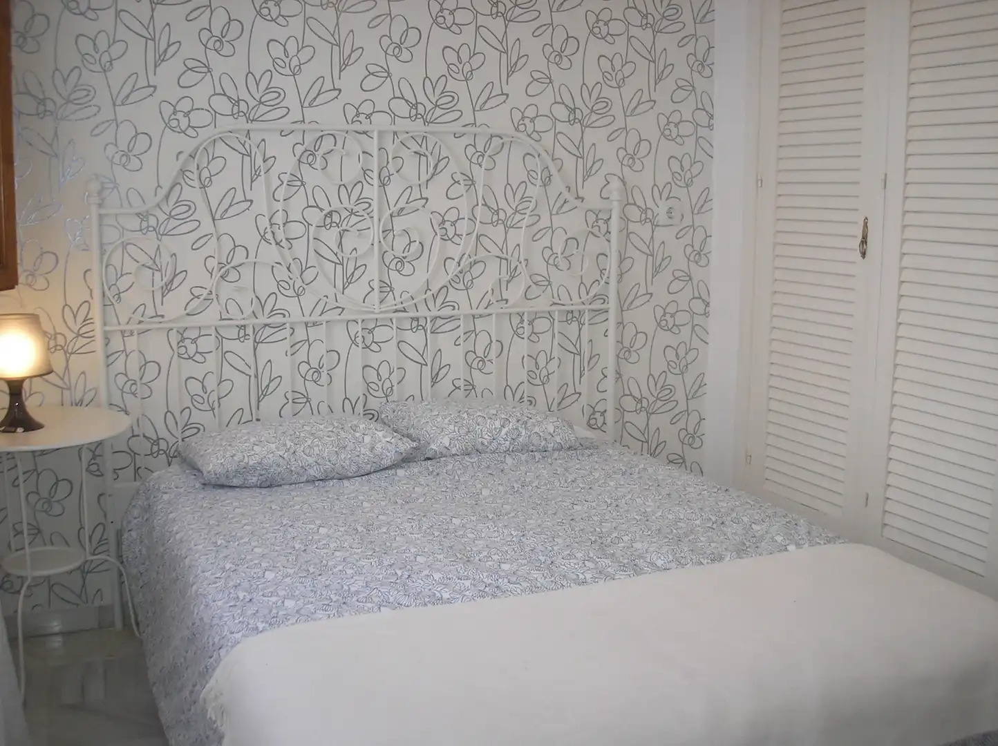 Dormitori de Apartament en venda en Manilva amb Aire condicionat, Terrassa i Moblat