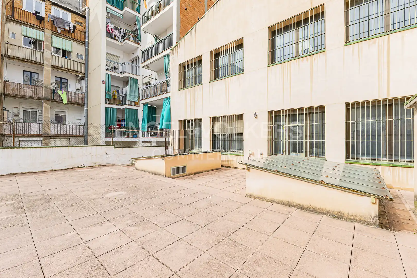 Außenansicht von Gebäude zur Miete in Barcelona