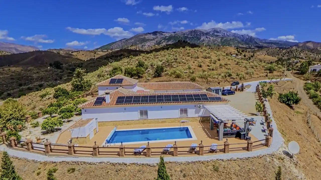 Casa con piscina en venta en Canillas de Aceituno, imagen 12