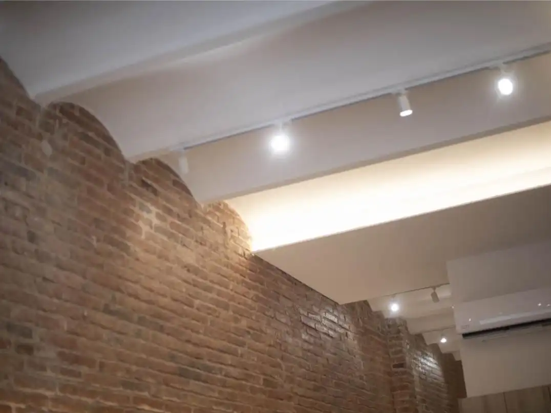 Flat for sale in Barcelona  with Air Conditioner, Private garden and Parquet flooring