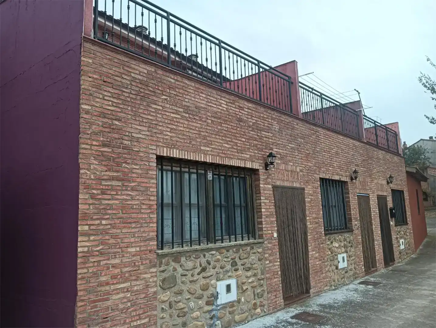 Vista exterior de Casa adosada en venda en Galilea