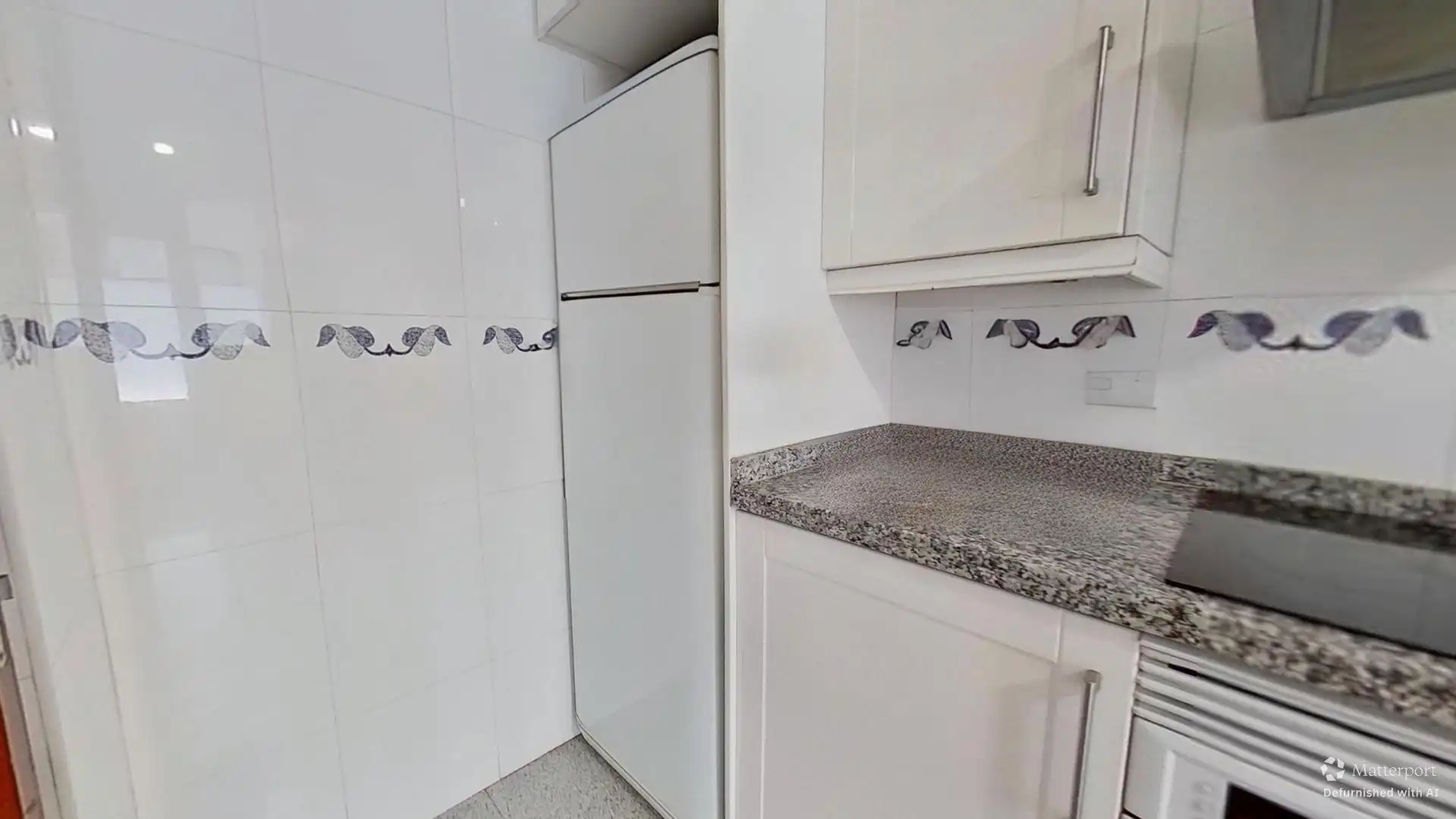 Küche von Wohnung zum Verkauf in Valencia mit Klimaanlage, Privatgarten und Terrasse