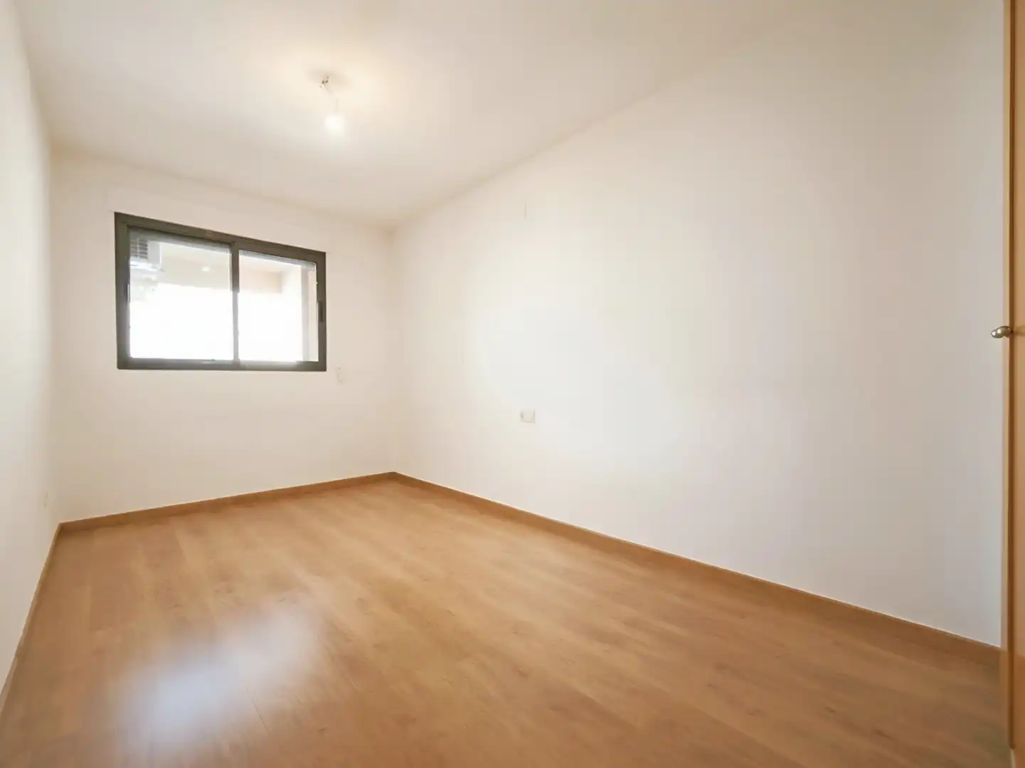 Bedroom of Flat for sale in Plaza Xúquer