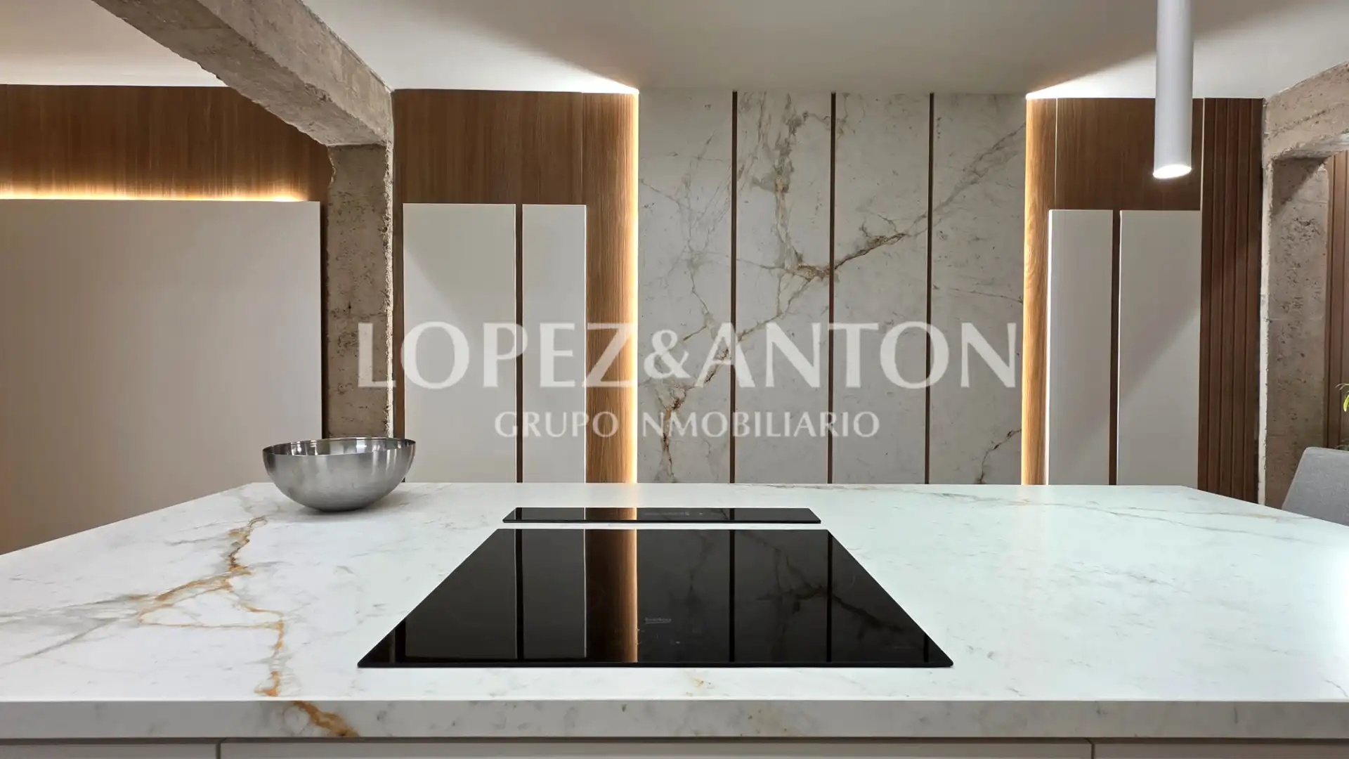 Kitchen of Flat for sale in L'Eliana  with Air Conditioner and Balcony