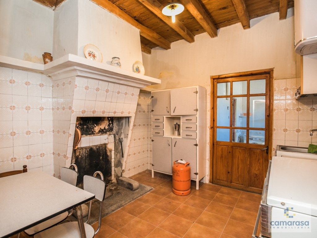 Kitchen of Country house for sale in Amavida