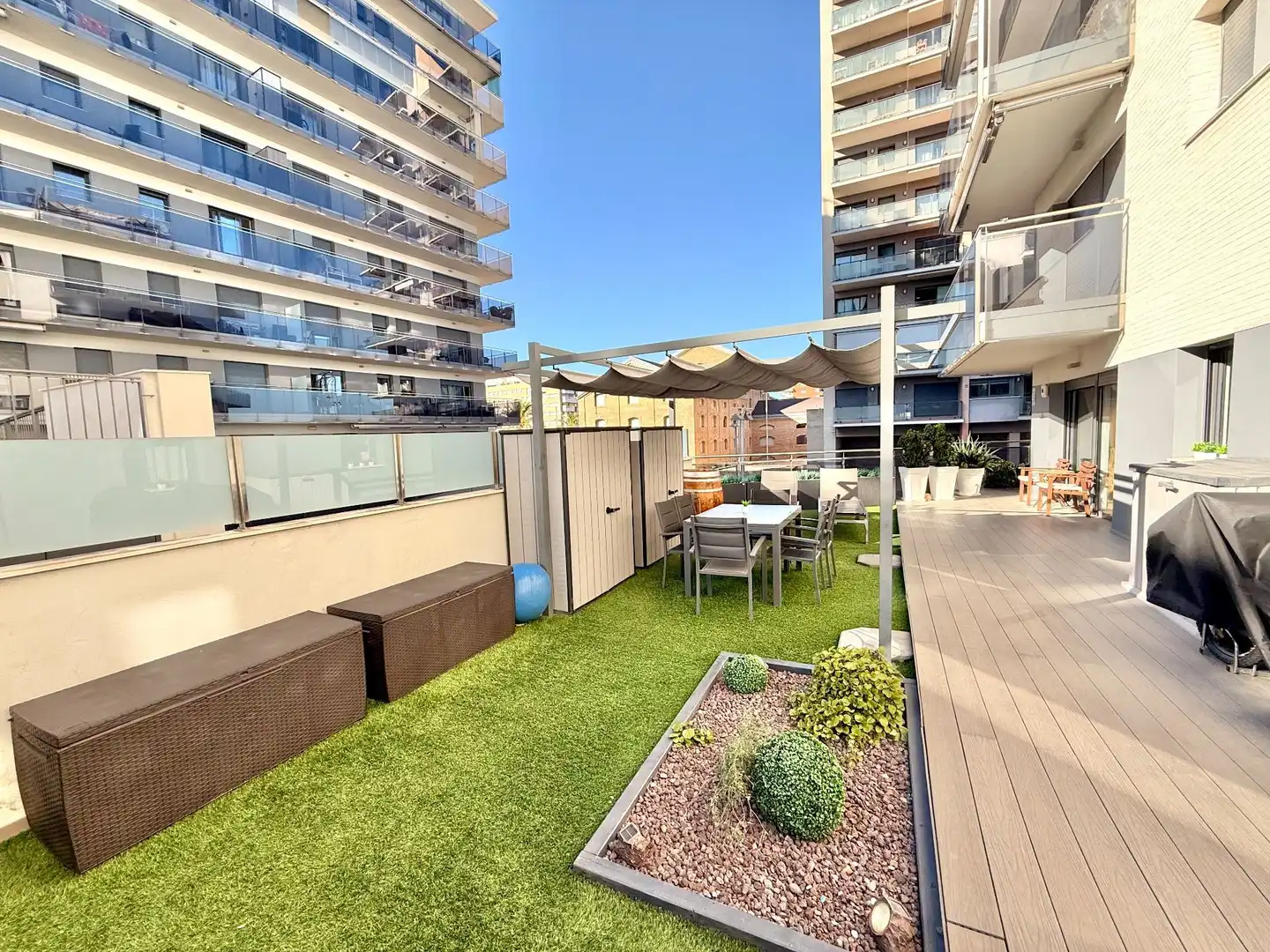 Terraza de Piso en venta en Badalona con Calefacción, Terraza y Piscina comunitaria