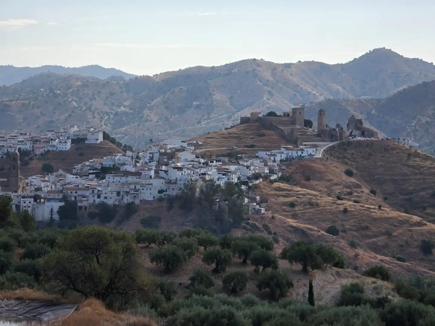 Vista exterior de Finca rústica en venda en Álora amb Aire condicionat, Calefacció i Terrassa