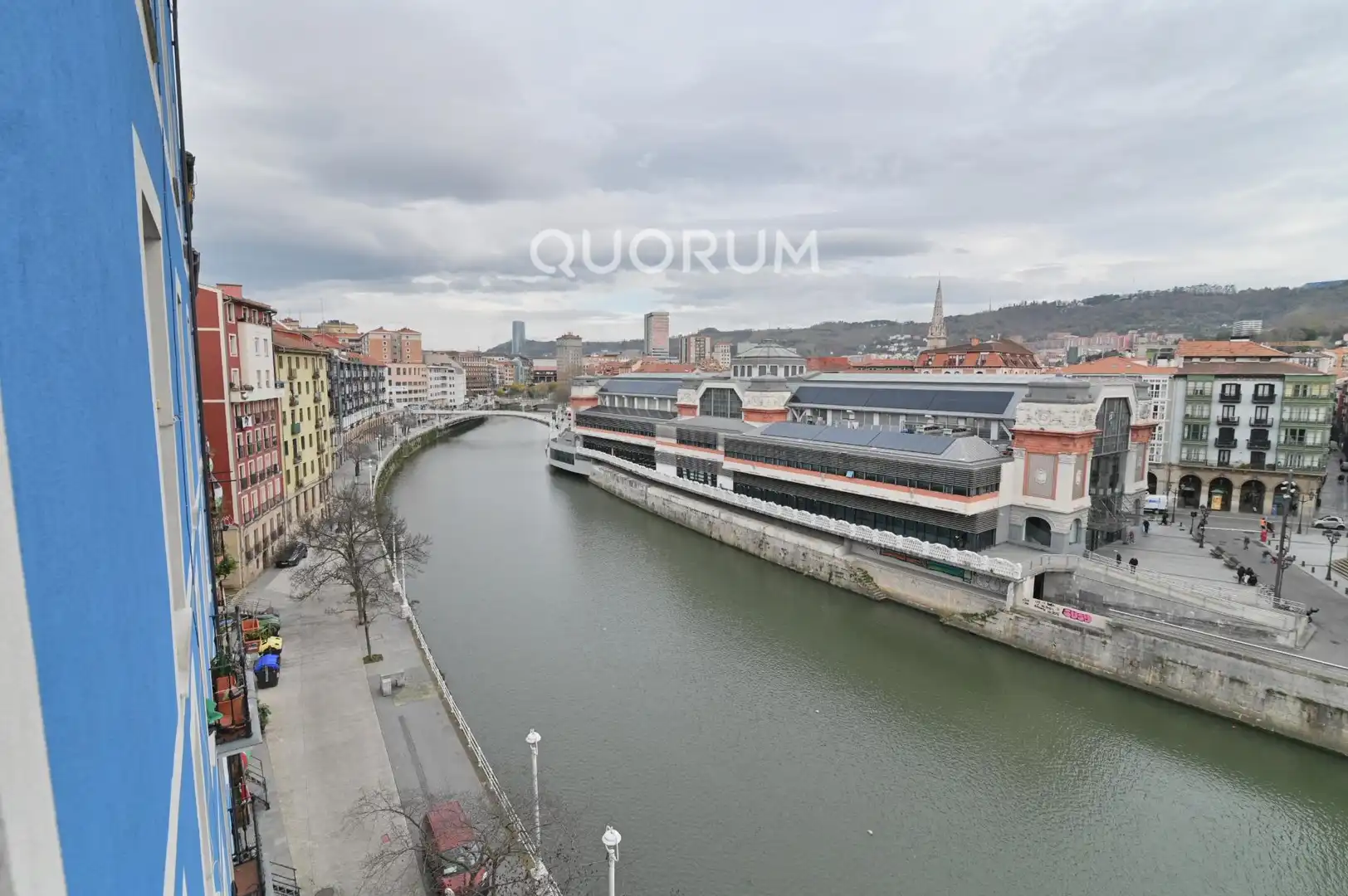 Exterior view of Flat for sale in Bilbao   with Furnished, Balcony and Jacuzzi