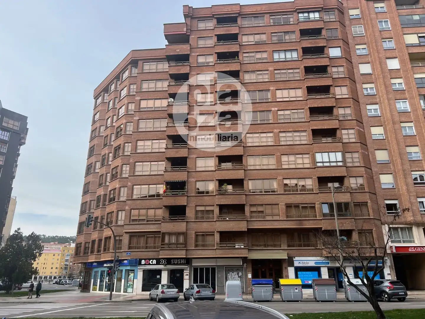 Außenansicht von Wohnung zur Miete in Burgos mit Heizung, Terrasse und Abstellraum